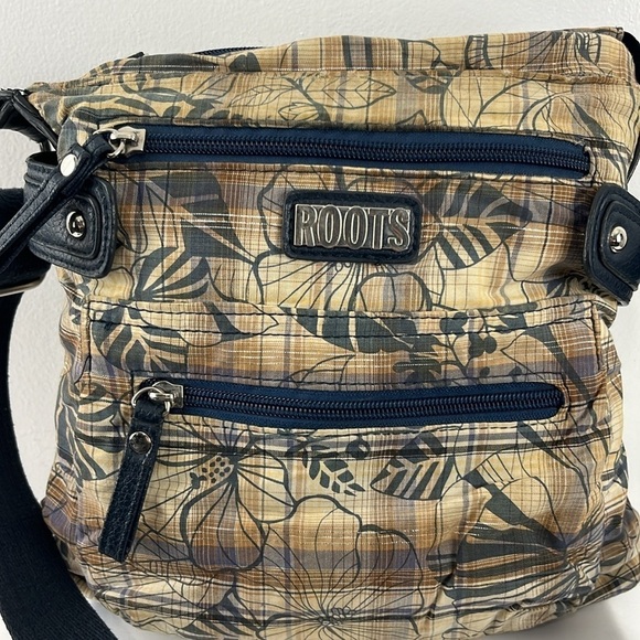 Roots Cotton Navy and Tan Crossbody Bag - Picture 2 of 10